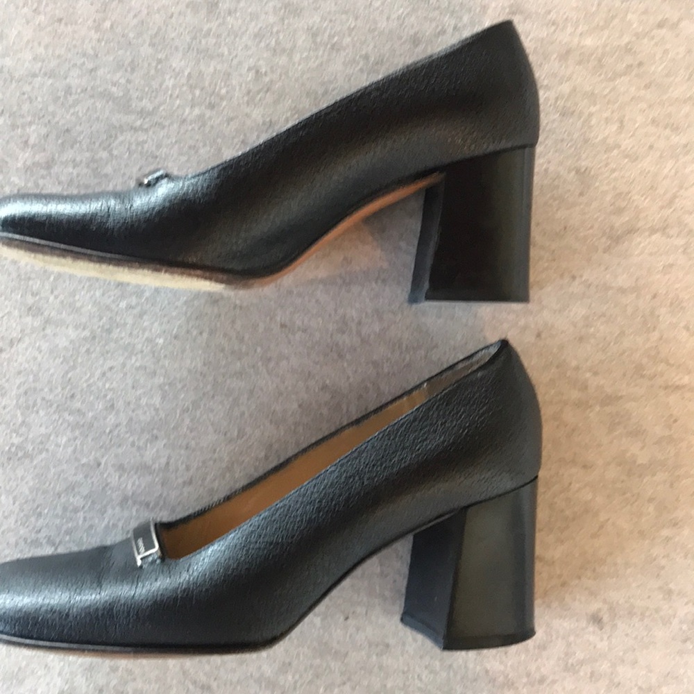 Shoes - Picture 3 of 4